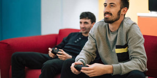 Cómo conectar el Xbox al celular