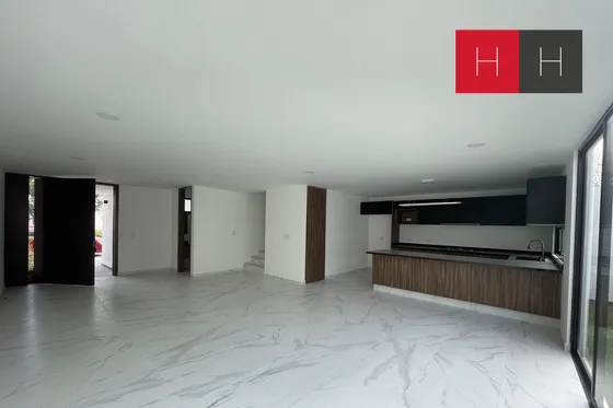 Casa En Venta En Lomas De Angelópolis
