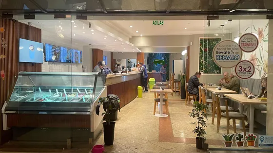 Heladería-cafetería