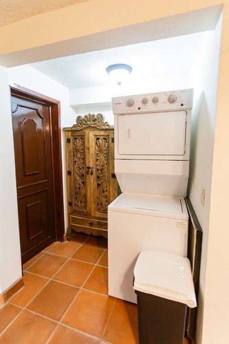 Casa Cerca Del Centro En Venta Con Historial De Rentas Y Amueblado