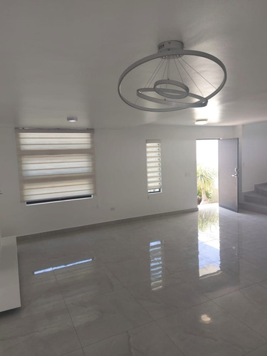 Casa En Renta Residencial La Esperanza Tijuana