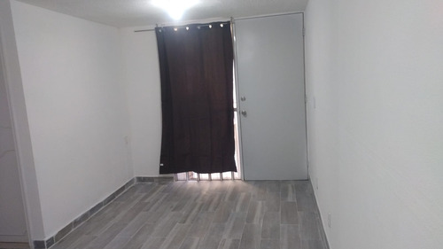 Departamento En Venta-av. San Lorenzo, Bosques De San Lorenzo, Iztapalapa
