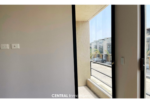 Casa Eco-residencial En Venta| Cuautlancingo | 3 Recámaras + Roof Garden| Muros Independientes