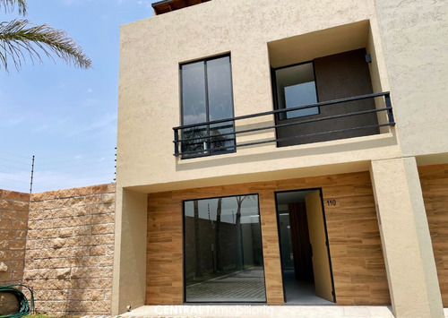 Casa Eco-residencial En Venta| Cuautlancingo | 3 Recámaras + Roof Garden| Muros Independientes