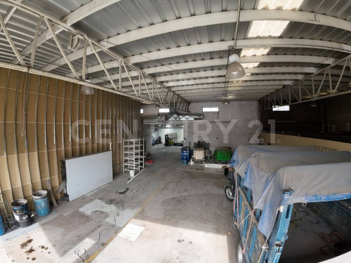 Bodega Comercial En Renta, Av. Cantera, Chihuahua