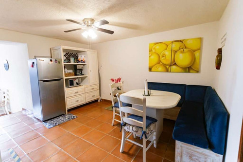 Casa Cerca Del Centro En Venta Con Historial De Rentas Y Amueblado