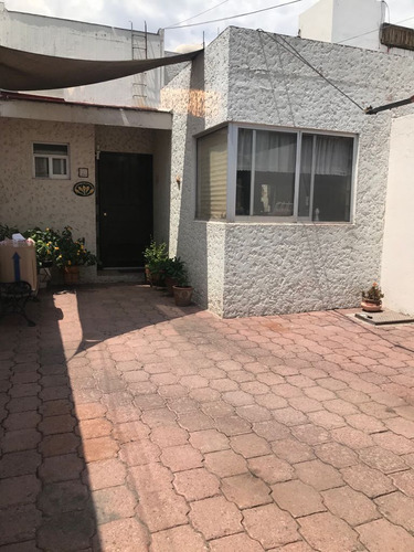 En Venta Casa En Tejeda Con Gran Ubicación, Terreno De 200 M2, Recamara En Pb
