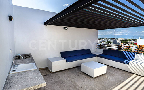 Exclusivo Pent House De 2 Niveles Ubicado En El Centro De Playa Del Carmen