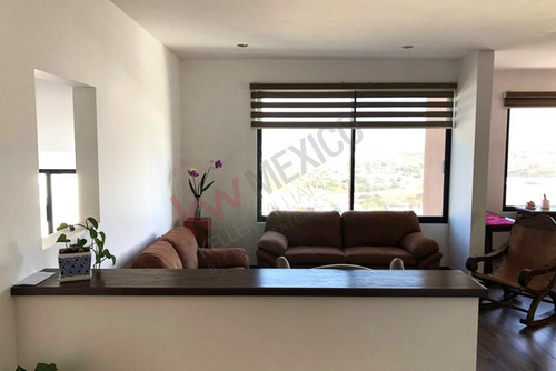 Residencia En Venta Corregidora Parte Alta Estupendas Vistas