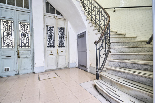 Venta Ph 2 Amb A Refaccionar En Balvanera. Apto Crédito