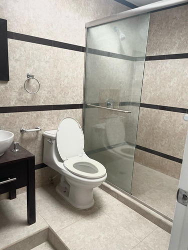 Casa En Renta En Lomas De Agua Caliente