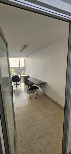 Oficina Amueblada Para 1 O 2 Personas Por Plaza Delta Acondicionada