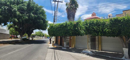 Casa En Venta En Tejeda, Esquina, Tipo Hacienda Mexicana, Terreno 250 M2