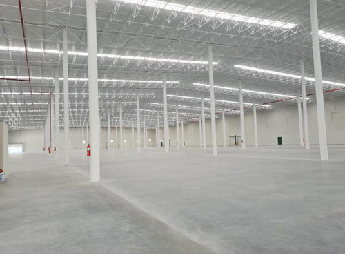 Nave Industrial En Venta En Santa Rosa Jáuregui Querétaro 1,070 M2