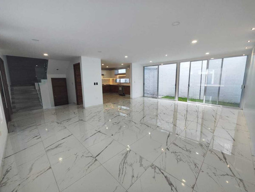 Casa En Venta Fraccionamiento - Zona Chedraui Select Puebla