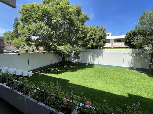 Venta De Espectacular Residencia Única En Satélite