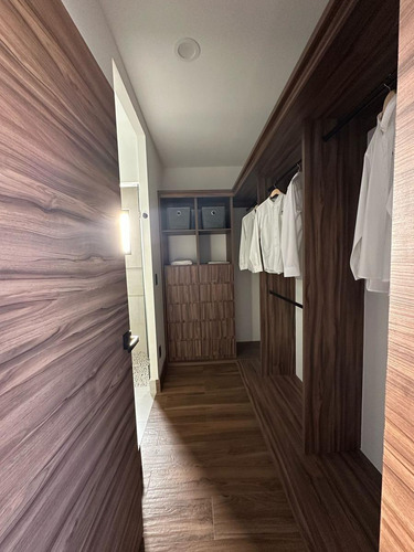 Venta De Casa En Villa Lago Condado Del Valle En Metepec