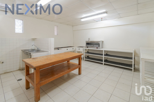 Venta Edificio 50 Ambientes Guadalupe