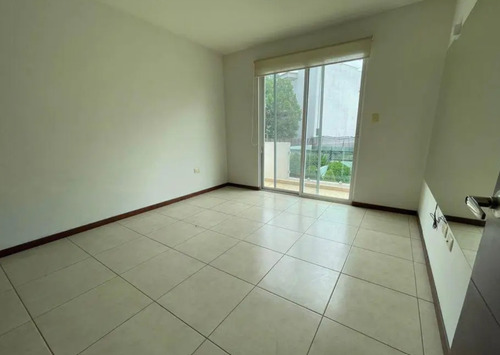 Casa En Venta En Puebla, Valle Dorado.