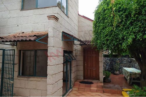 Casa En Venta Ubicada En Una De Las Zonas Más Exclusivas De La Ciudad. ¡imagina Vivir Rodeado ...