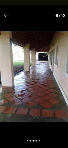 Campo Pergamino Casa 400 M2 Piscina 15 Ha S/siembra 800 Xmes