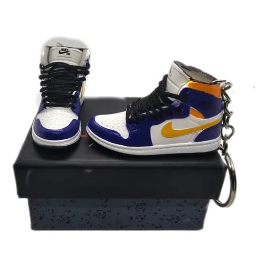 Par De Llaveros 3d Con Forma De Tenis Modelo Defiant Morado